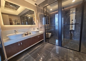 Просторные квартиры 5+1 в центральном районе Енишехир