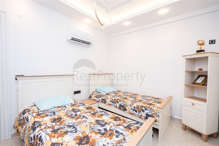 Просторный двухэтажный пентхаус под гражданство на первой береговой линии 