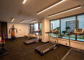 Просторный двухэтажный пентхаус под гражданство на первой береговой линии 