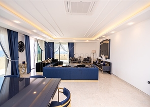 Просторный двухэтажный пентхаус под гражданство на первой береговой линии 