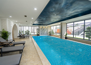 Просторный двухэтажный пентхаус под гражданство на первой береговой линии 