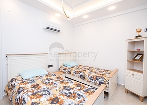 Просторный двухэтажный пентхаус под гражданство на первой береговой линии 