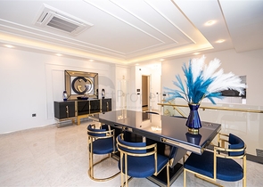 Просторный двухэтажный пентхаус под гражданство на первой береговой линии 