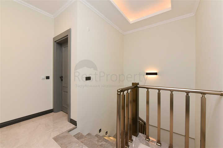 Пентхаус планировкой 2+1 с потрясающим видом на море в комплексе премиум класса