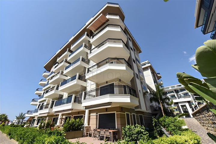 Пентхаус планировкой 2+1 с потрясающим видом на море в комплексе премиум класса