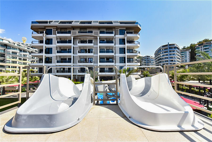 Пентхаус планировкой 2+1 с потрясающим видом на море в комплексе премиум класса