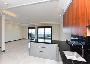 Пентхаус планировкой 2+1 с потрясающим видом на море в комплексе премиум класса