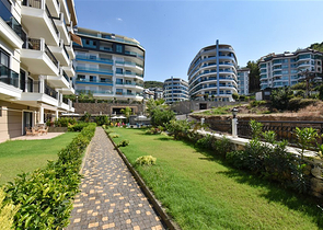 Пентхаус планировкой 2+1 с потрясающим видом на море в комплексе премиум класса