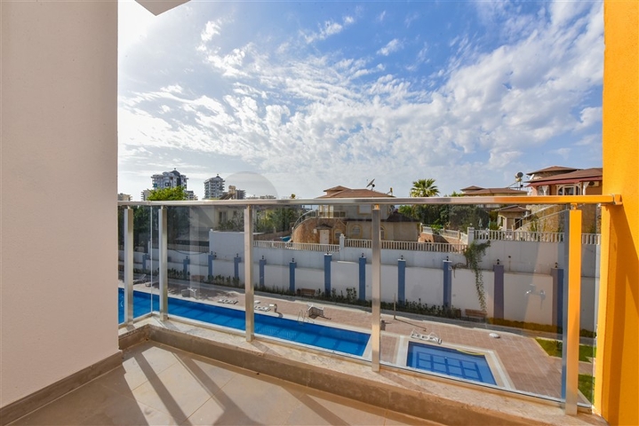 Квартира 1+1 в новом жилом комплексе в районе Махмутлар