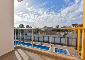 Квартира 1+1 в новом жилом комплексе в районе Махмутлар