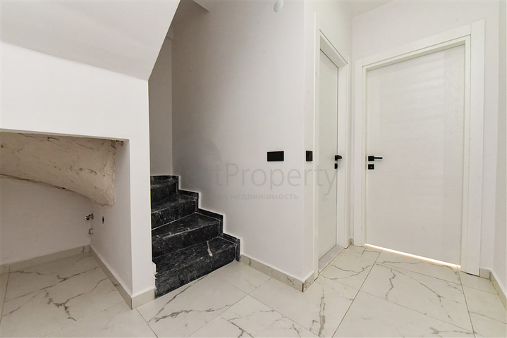 Трёхкомнатные апартаменты с отдельной кухней и возможностью получить ВНЖ в районе Конаклы