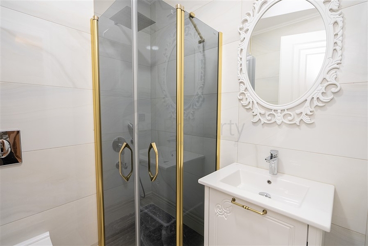 Продажа квартиры в резиденции премиум класса на первой береговой линии