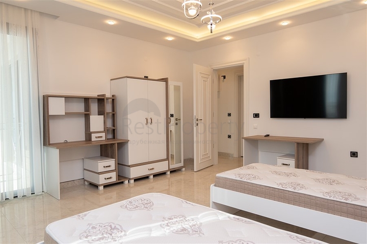 Пентхаус 3+1 на первой береговой линии