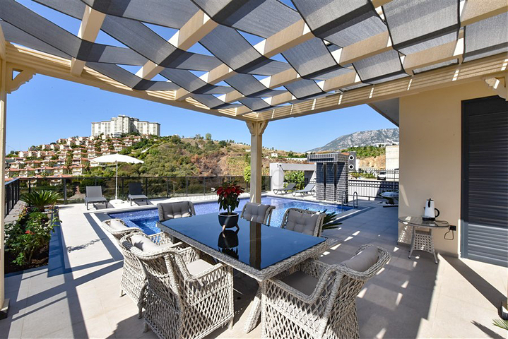 Новая вилла с потрясающим видом в районе Каргыджак