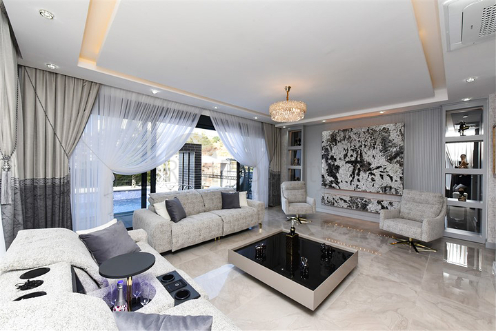 Новая вилла с потрясающим видом в районе Каргыджак