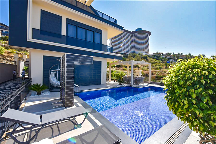 Новая вилла с потрясающим видом в районе Каргыджак