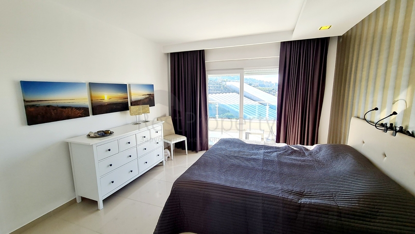 Меблированный пентхаус 3+1 в Каргыджаке.