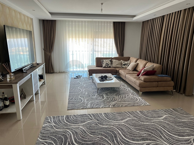 Меблированный пентхаус 3+1 в Каргыджаке.