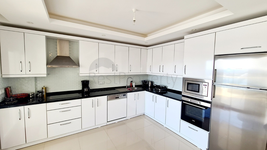 Меблированный пентхаус 3+1 в Каргыджаке.