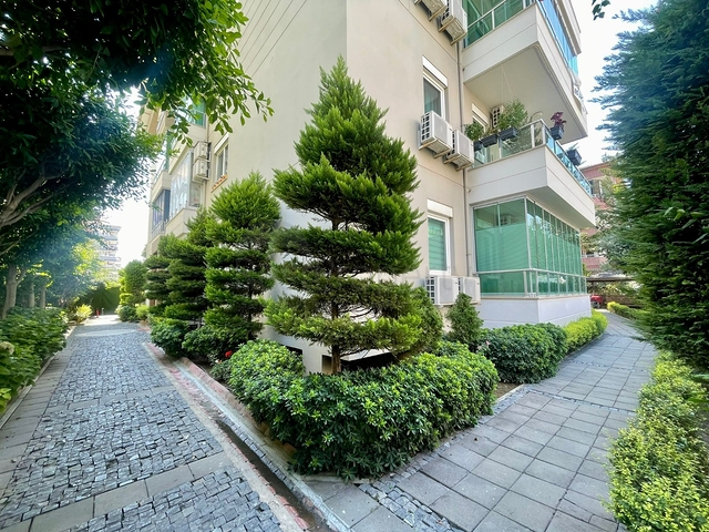 Двухкомнатная квартира в комфортном районе Оба