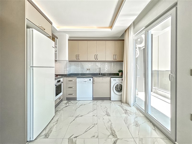 Трехкомнатная квартира в пешей доступности от моря