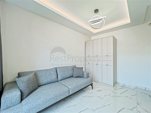 Трехкомнатная квартира в пешей доступности от моря