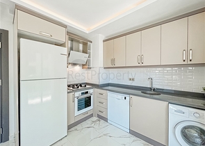 Трехкомнатная квартира в пешей доступности от моря