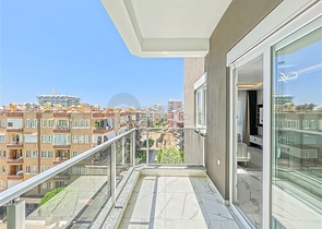 Трехкомнатная квартира в пешей доступности от моря