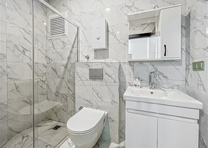 Трехкомнатная квартира в пешей доступности от моря