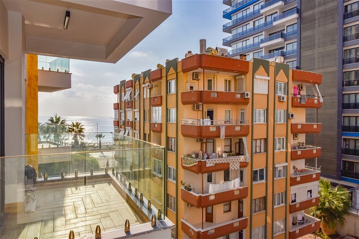 Квартира 1+1 в комплексе премиум класса на первой береговой линии 