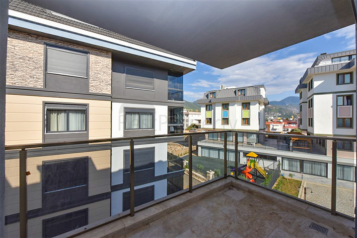 Недорогая квартира 2+1 в новом комплексе в районе Оба