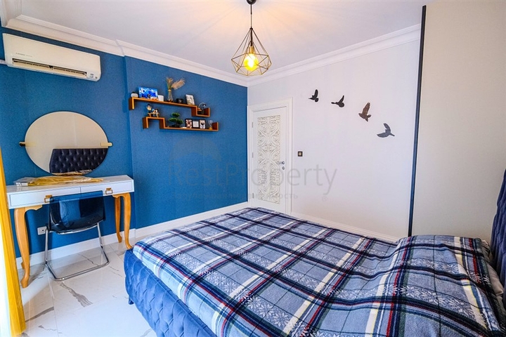 Мебелированная просторная квартира в комплексе с видом на море и горы