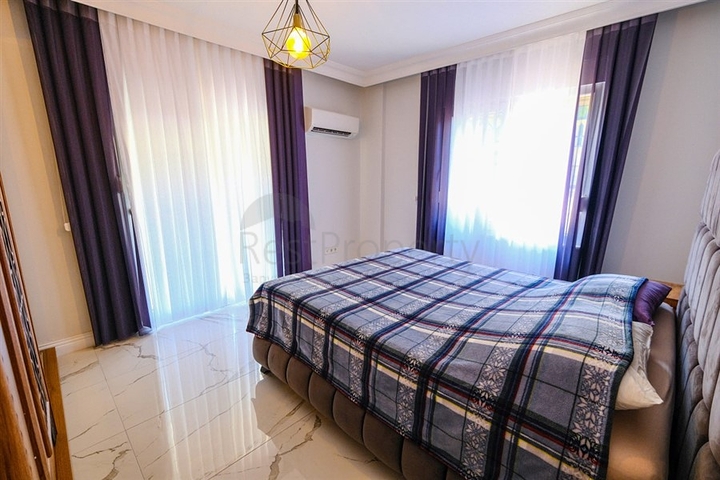 Мебелированная просторная квартира в комплексе с видом на море и горы