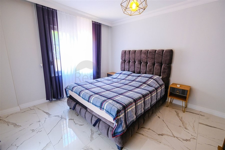 Мебелированная просторная квартира в комплексе с видом на море и горы