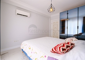 Мебелированная просторная квартира в комплексе с видом на море и горы