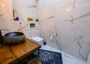 Мебелированная просторная квартира в комплексе с видом на море и горы