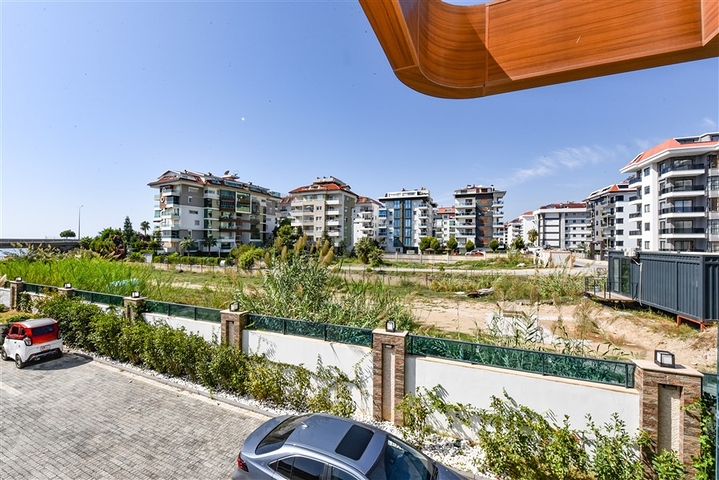 Квартира 2+1 на первой линии в районе Кестель