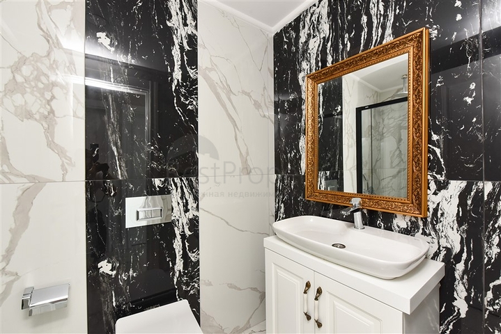 Пентхаус 3+1 с отдельной кухней на первой береговой линии в Кестеле