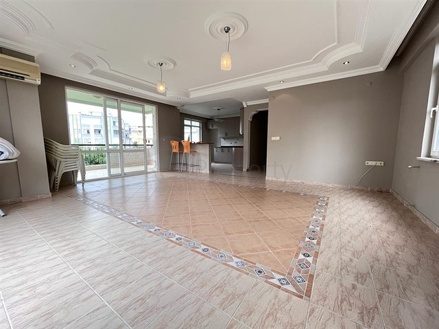 Трехкомнатная квартира в 10 минутах от пляжа Клеопатра