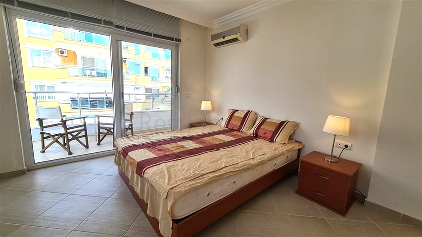 Пентхаус 4+1 с видом на море в самом центре Алании