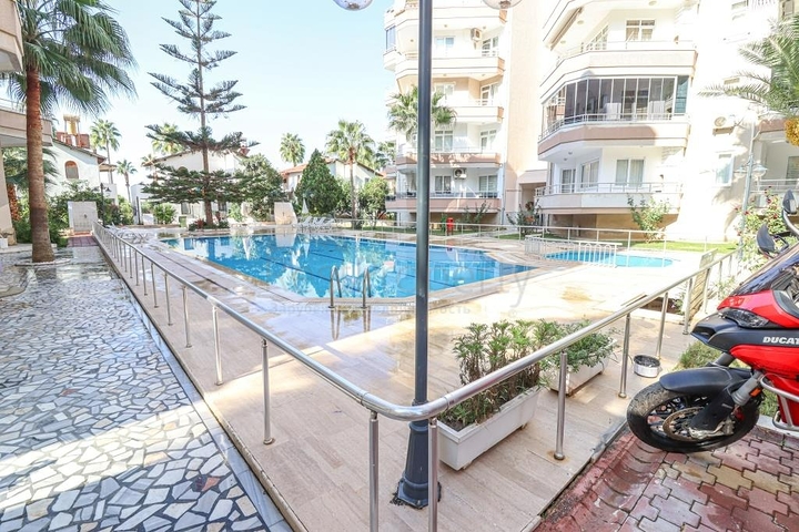 2+1 на первой линии в Махмутларе