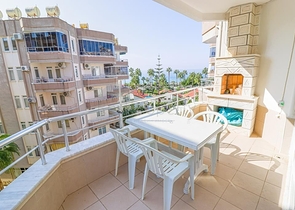 2+1 на первой линии в Махмутларе