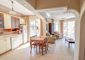 2+1 на первой линии в Махмутларе