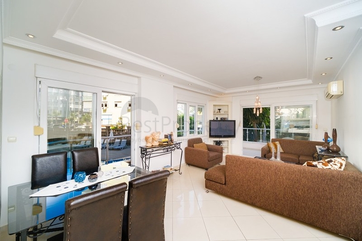 Просторная квартира 3+1 в самом центре Алании