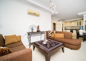 Просторная квартира 3+1 в самом центре Алании