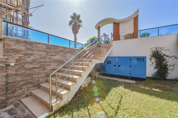  Пентхаус 3+1 с видом на море