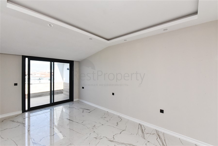  Пентхаус 3+1 с видом на море