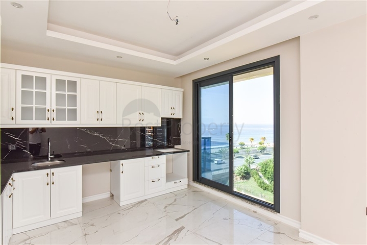  Пентхаус 3+1 с видом на море