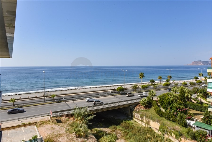  Пентхаус 3+1 с видом на море