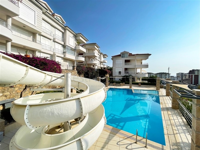 Просторный пентхаус 3+1 в районе Джикджилли